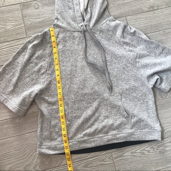 2XIST Grey Batwing Short Sleeve Hoodie with Black Branded Elastic on Hem - Picture 8 of 8